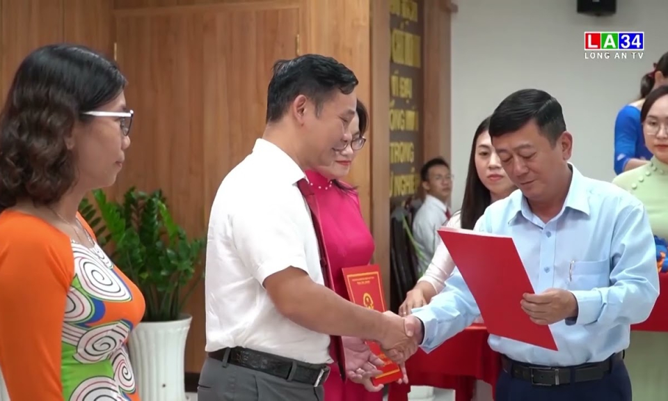 Tây Ninh: Công bố quyết định về công tác cán bộ của Sở Xây dựng