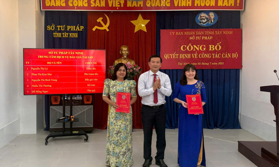Sở Tư pháp tỉnh Tây Ninh ra mắt bộ máy mới