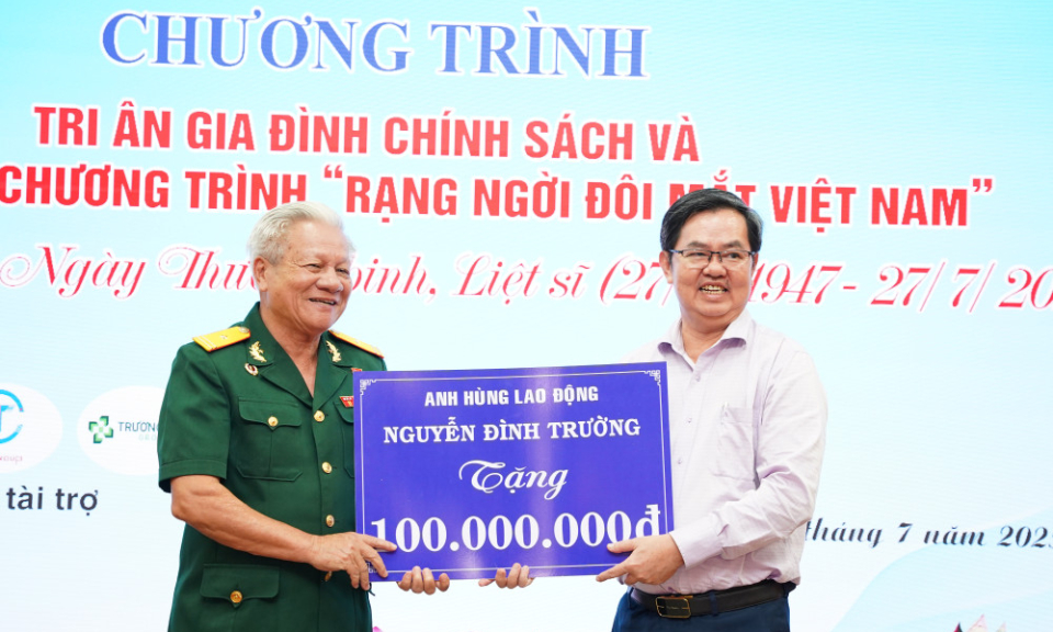 Đoàn đại biểu Quốc hội tỉnh Tây Ninh tri ân gia đình chính sách nhân kỷ niệm ngày 27/7