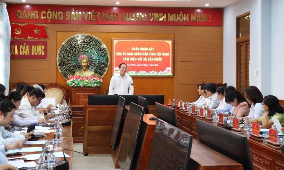 Phó Chủ tịch UBND tỉnh thăm, làm việc tại xã Cần Đước