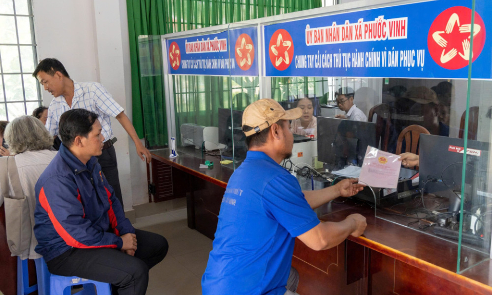 Giải quyết thủ tục hành chính 'phi địa giới' ở xã biên giới