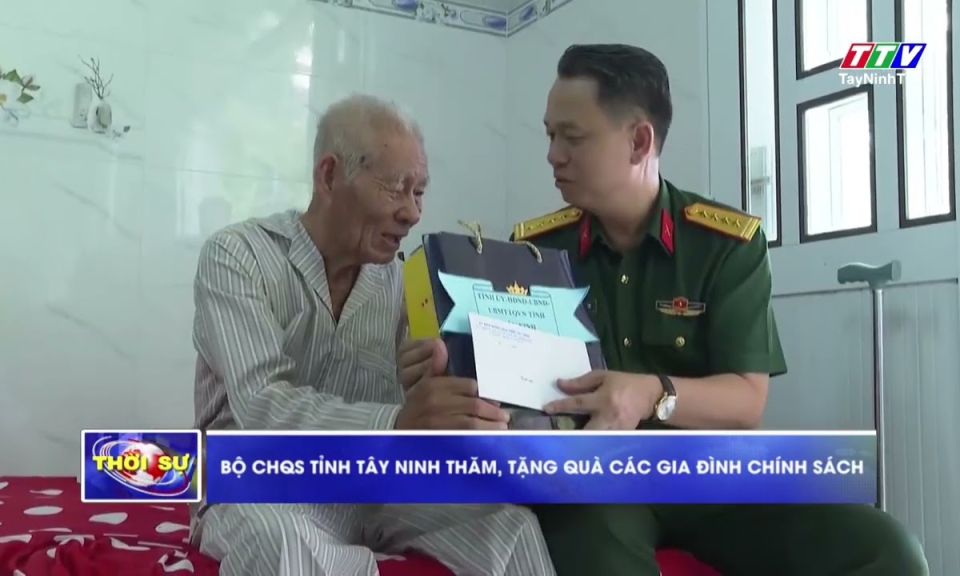 Bộ CHQS tỉnh Tây Ninh thăm, tặng quà các gia đình chính sách