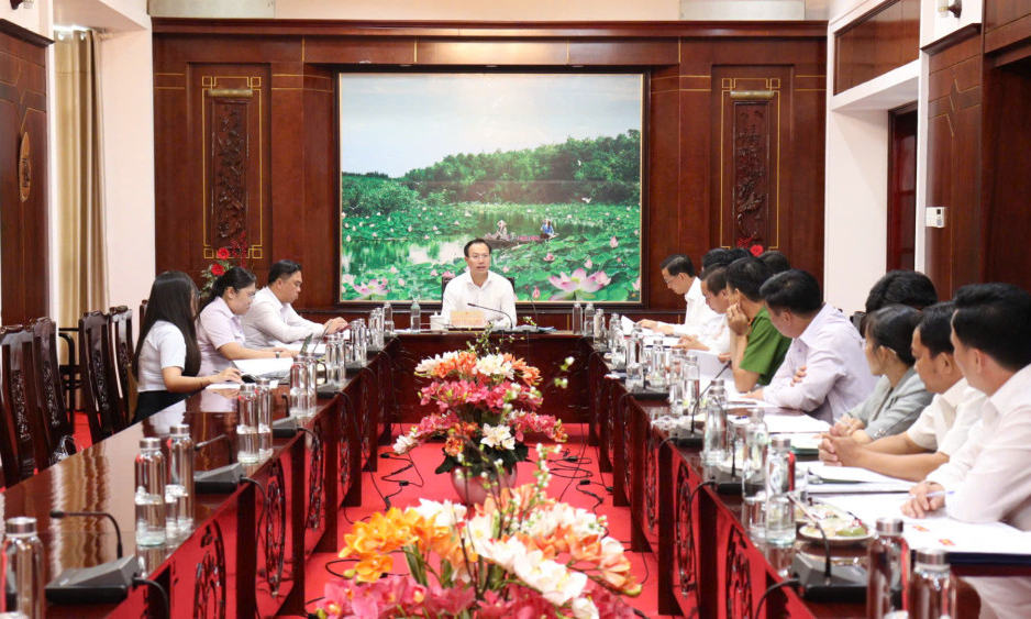 Thông qua dự thảo văn kiện Đại hội đại biểu Đảng bộ xã Long Cang lần thứ I, nhiệm kỳ 2025 – 2030