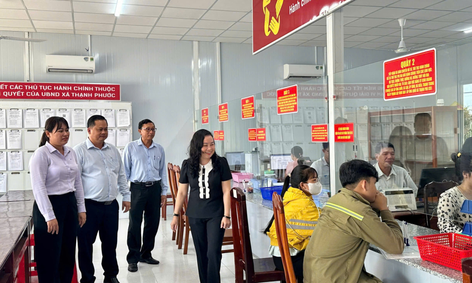 Tháo gỡ 'nút thắt' hành chính trong mô hình mới