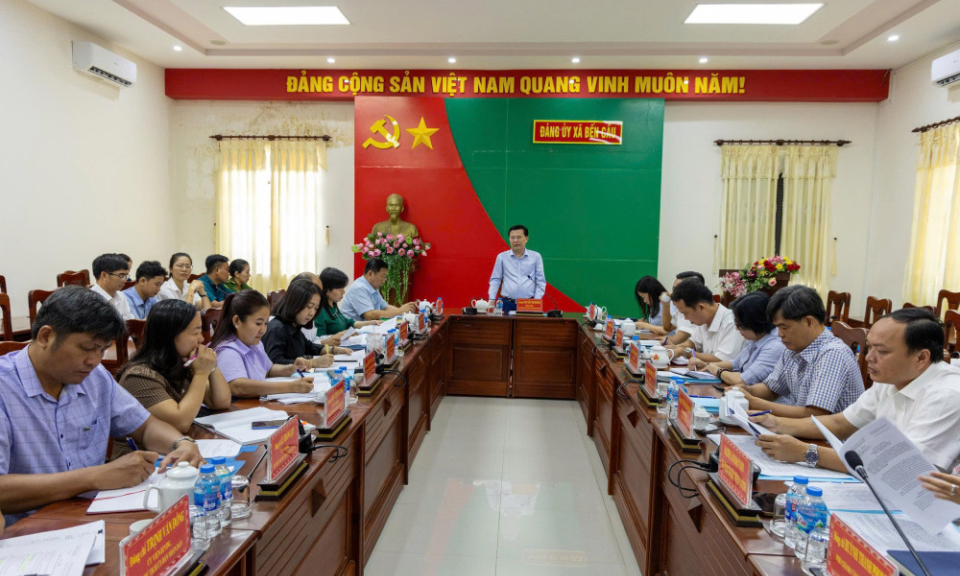 Phó Bí thư Tỉnh ủy Nguyễn Thanh Hải làm việc với Đảng ủy xã Bến Cầu