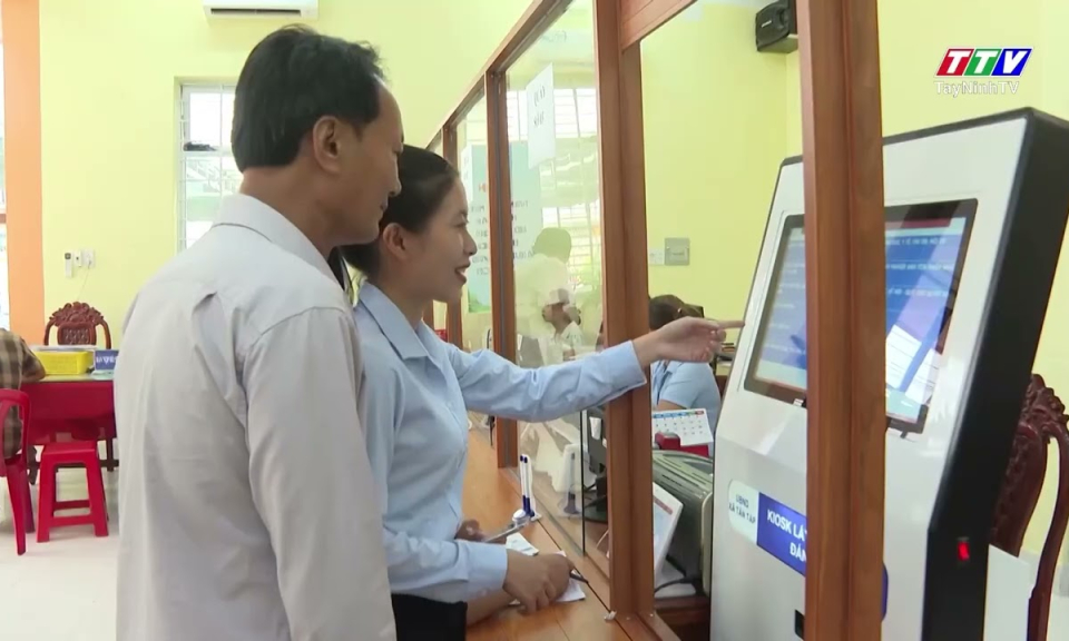 Kỳ vọng chính quyền mới thật sự gần dân, sát cơ sở