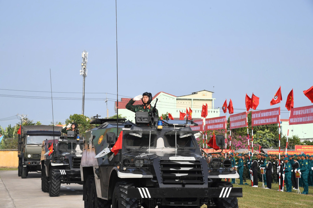 Lực lượng vũ trang tỉnh ngày càng vững mạnh toàn diện “Mẫu mực, tiêu biểu”, tạo sức mạnh tổng hợp bảo vệ vững chắc, toàn vẹn chủ quyền lãnh thổ của Tổ quốc trong tình hình mới