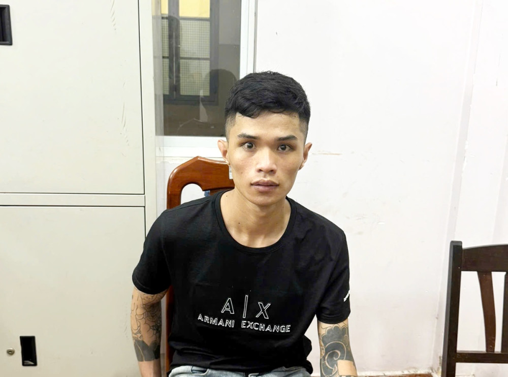 Đối tượng Bùi Minh Thắng bị bắt giữ (Ảnh: Hà Thủy)
