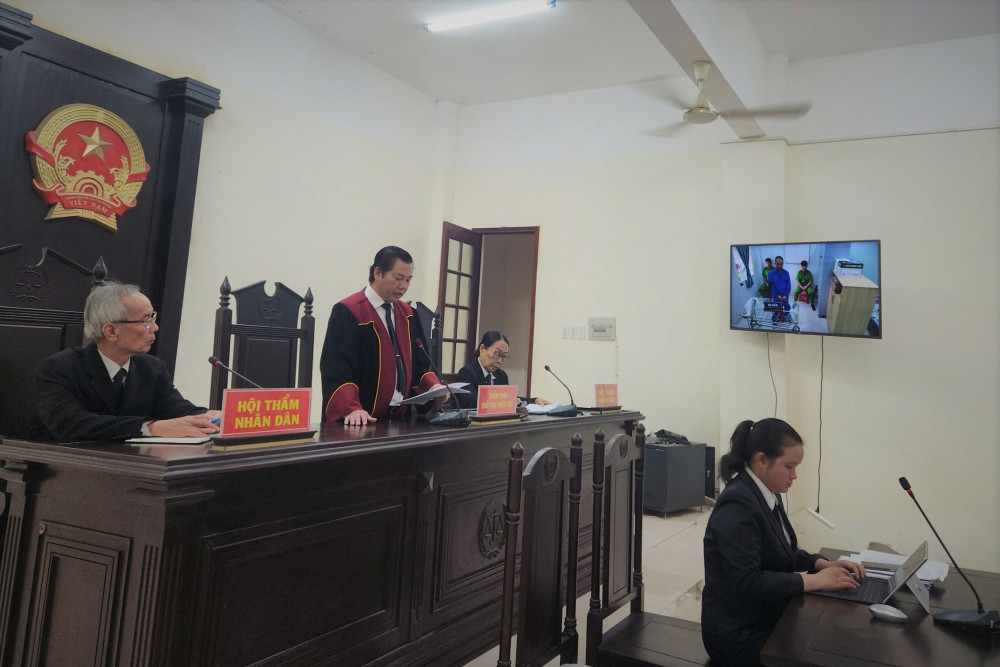 Hội đồng xét xử Tòa án Nhân dân khu vực 3 tuyên án trực tuyến