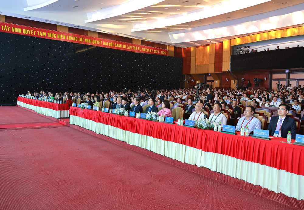 Các đại biểu tham dự Hội nghị AgriS Agro Day 2025 tại Hội trường Tỉnh ủy Tây Ninh