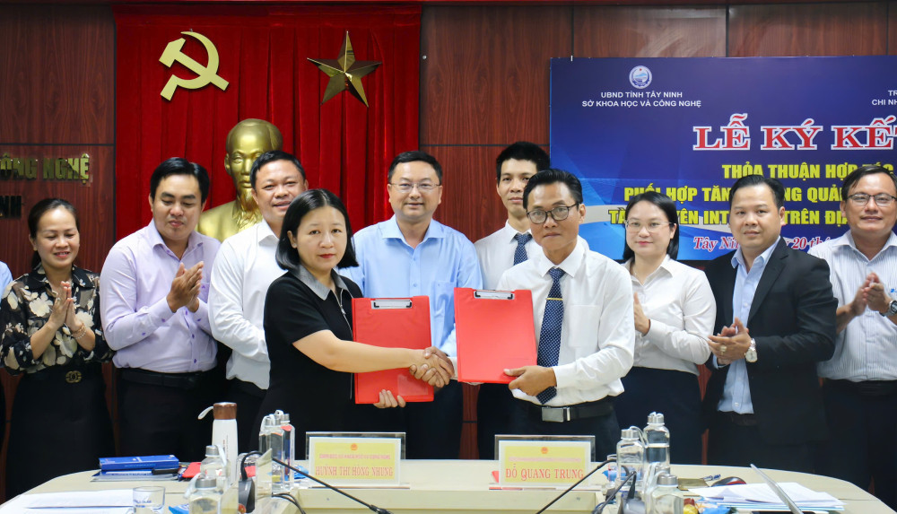 Ký kết hợp tác giữa Sở Khoa học và Công nghệ tỉnh Tây Ninh cùng Chi nhánh Trung tâm Internet Việt Nam tại TP.HCM