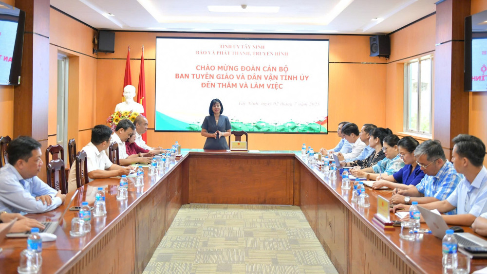Đoàn công tác Ban Tuyên giáo và Dân vận Tỉnh ủy thăm, làm việc tại Báo và phát thanh, truyền hình Tây Ninh