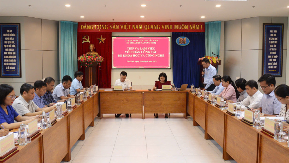 Đoàn công tác Bộ Khoa học và Công nghệ làm việc tại Hội trường Sở Khoa học và Công nghệ tỉnh Tây Ninh - Cơ sở 1