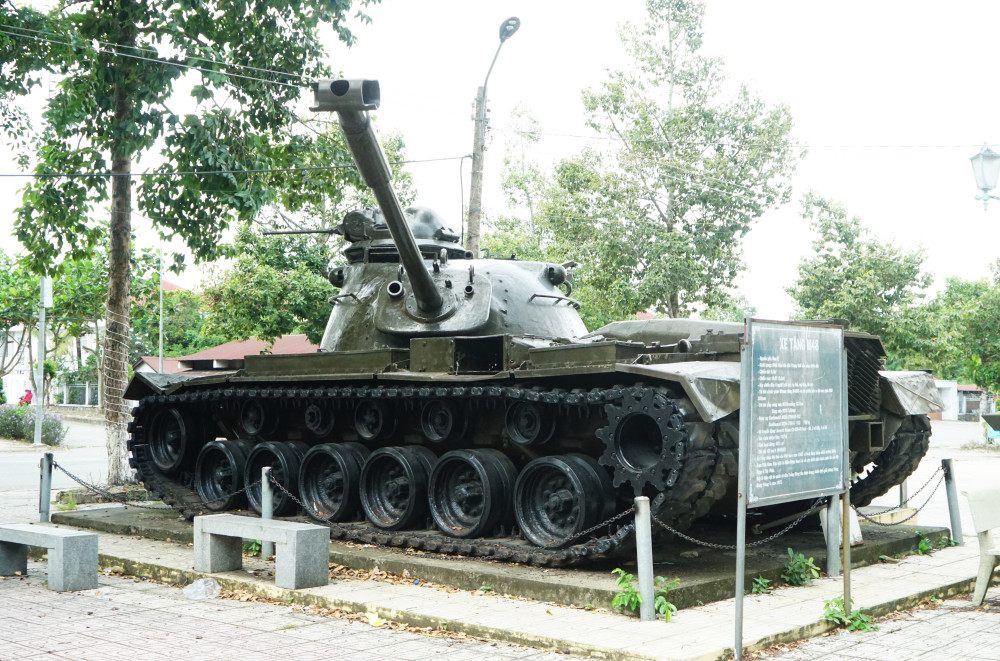 Khu vực trưng bày chiếc xe tăng M48