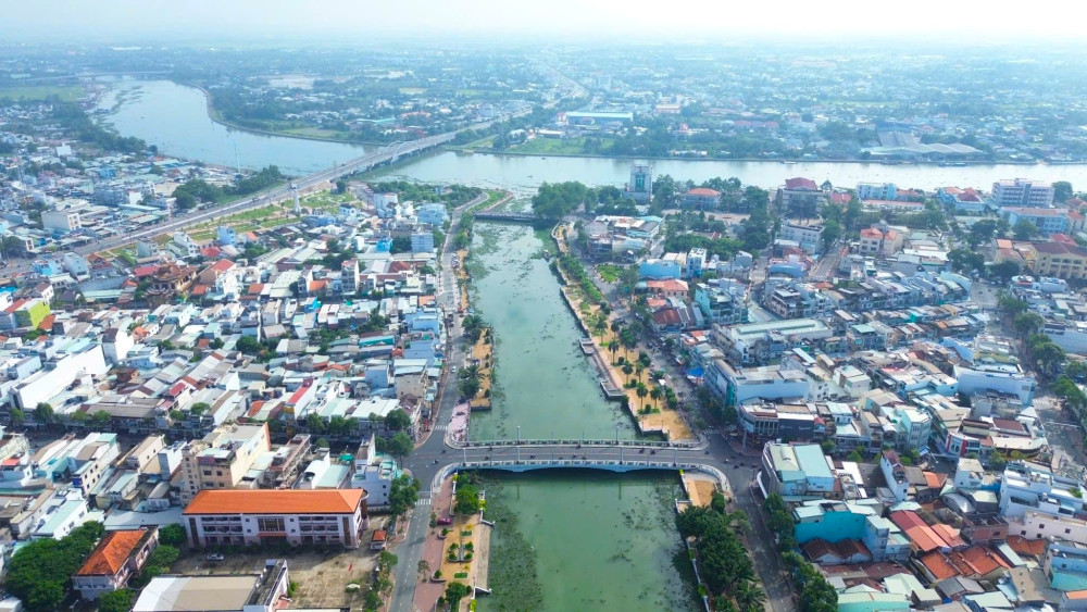 Thu ngân sách nhà nước đúng, đủ và kịp thời, tạo nguồn lực ổn định cho phát triển kinh tế - xã hội