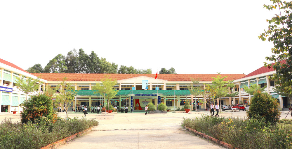 Trường THCS Thành Long (huyện Châu Thành, tỉnh Tây Ninh cũ)
