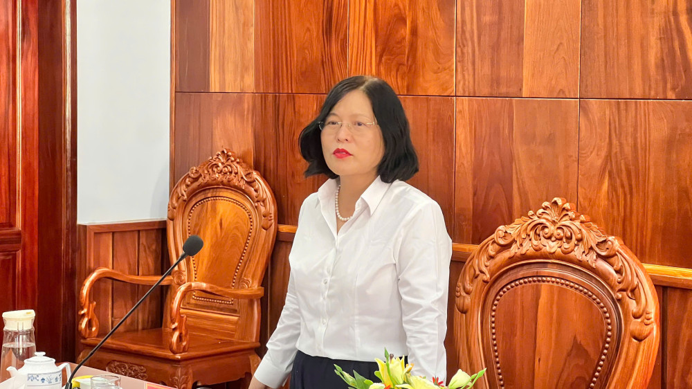 Phó Vụ trưởng Vụ Địa bàn VII, Cơ quan Ủy ban Kiểm tra Trung ương Nguyễn Thị Quỳnh Trang phát biểu chỉ đạo tại buổi làm việc