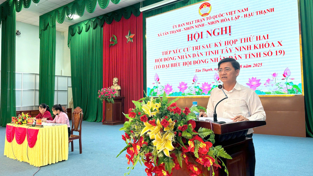 Các ý kiến, kiến nghị của cử tri được lãnh đạo địa phương giải trình tại buổi tiếp xúc