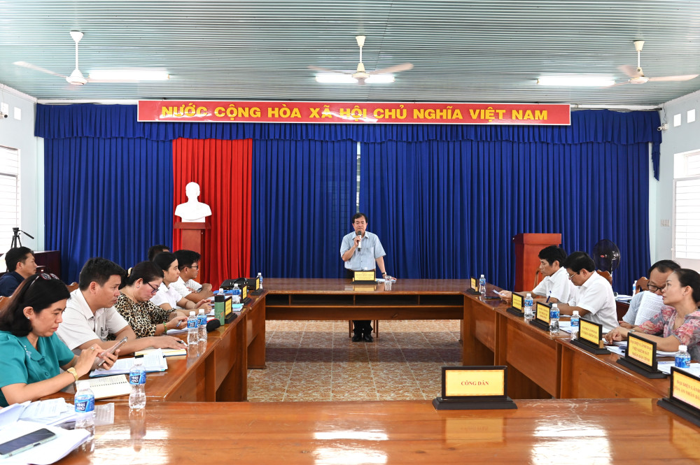 Ủy viên Ban Thường vụ Tỉnh ủy, Phó Chủ tịch UBND tỉnh Nguyễn Hồng Thanh chủ trì buổi tiếp công dân