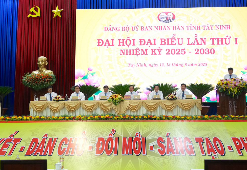 Đoàn Chủ tịch điều hành phiên trù bị Đại hội