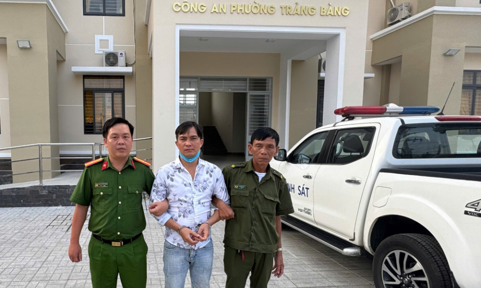 Công an phường Trảng Bàng bắt đối tượng truy nã