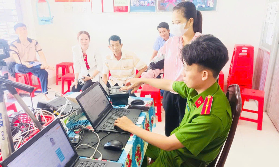 Tây Ninh tăng tốc cấp tài khoản định danh điện tử mức độ 2 trong tháng 8