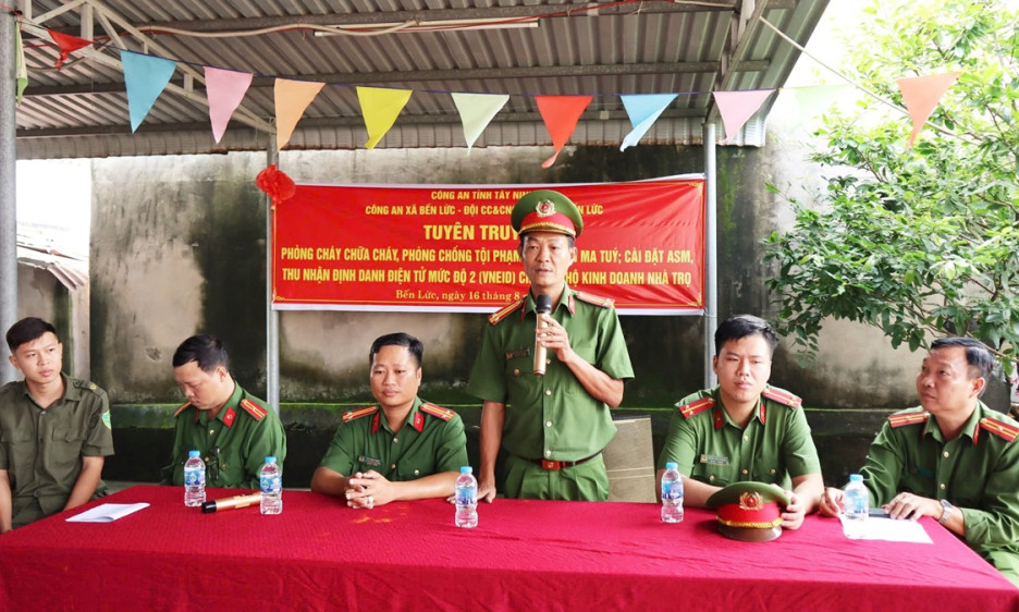Tuyên truyền phòng cháy chữa cháy, phòng chống tội phạm cho gần 300 hộ kinh doanh nhà trọ