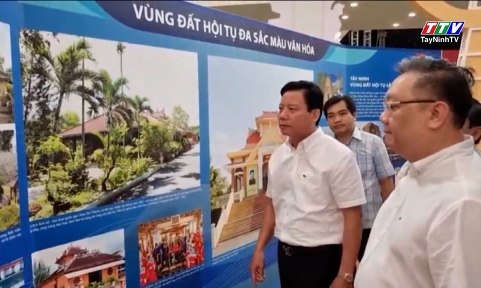 Lãnh đạo UBND tỉnh kiểm tra tiến độ thi công không gian trưng bày Tây Ninh tại Hà Nội