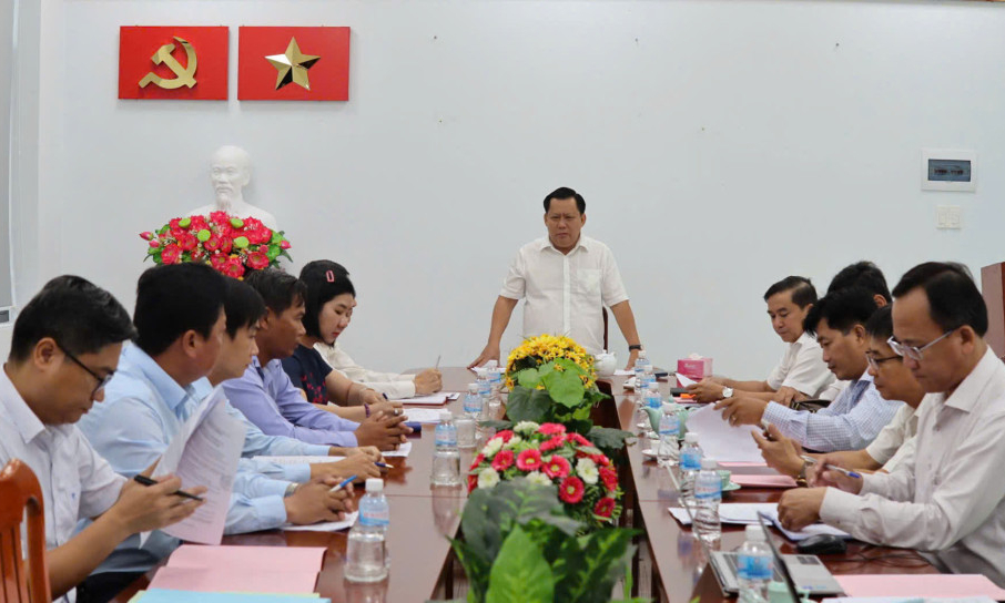 Lãnh đạo UBND tỉnh Tây Ninh làm việc với các doanh nghiệp có vốn Nhà nước