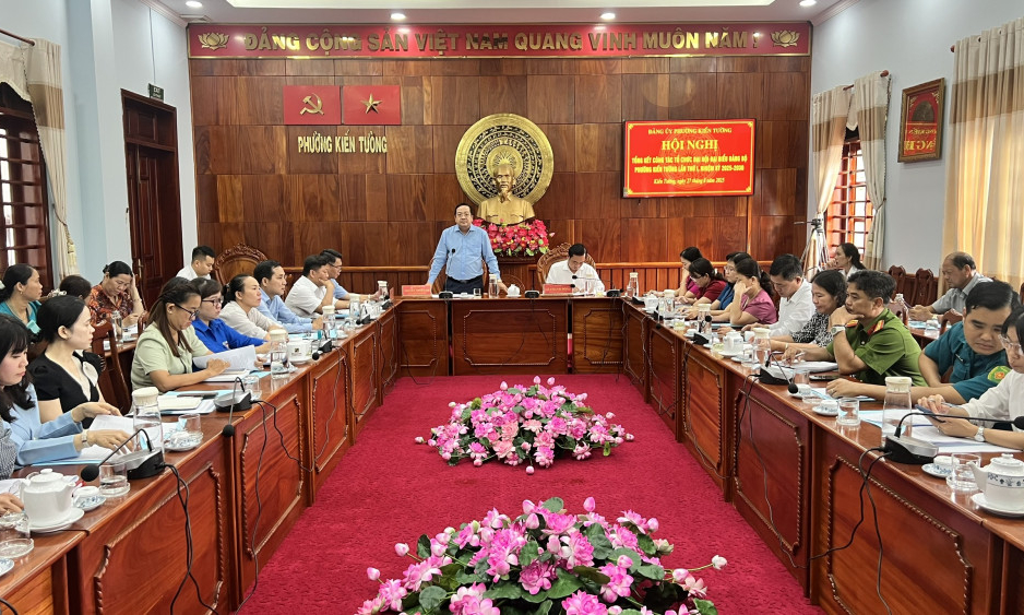 Phường Kiến Tường tổng kết công tác tổ chức Đại hội đại biểu Đảng bộ lần thứ I