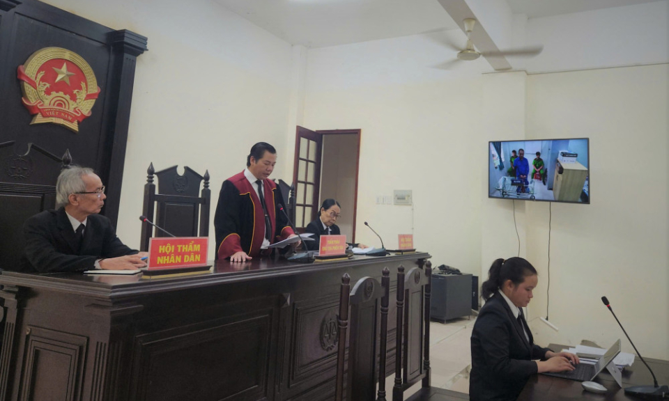 Tòa án Nhân dân khu vực 3 xét xử trực tuyến rút kinh nghiệm 4 vụ án hình sự