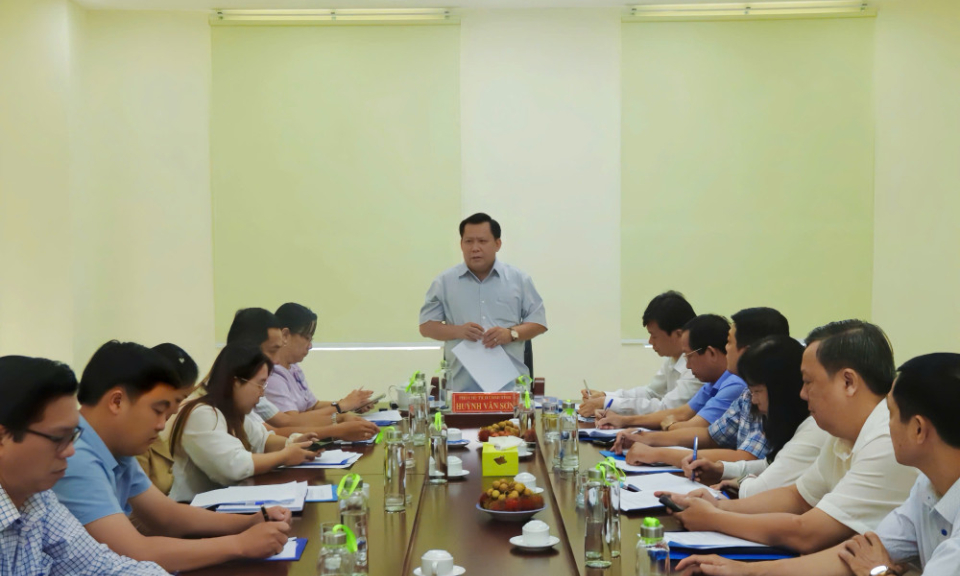 Lãnh đạo UBND tỉnh Tây Ninh thăm, làm việc với Kho bạc Nhà nước khu vực XVIII
