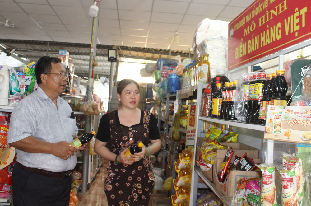 Cuộc vận động “Người Việt Nam ưu tiên dùng hàng Việt Nam” được Mặt trận triển khai sâu, rộng, góp phần nâng cao nhận thức, thay đổi thói quen của người tiêu dùng