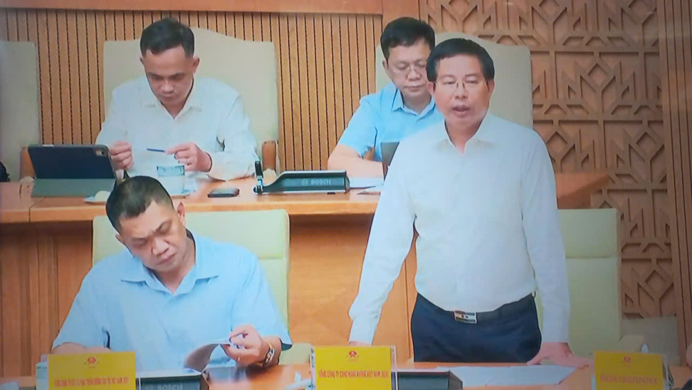 Đại diện bộ, ngành, địa phương phát biểu thảo luận tại phiên họp