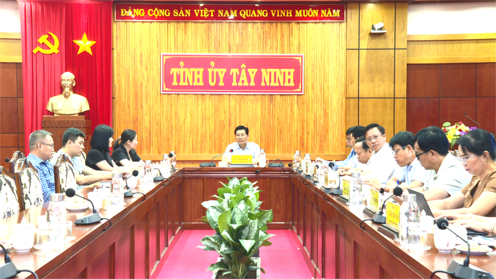 Đại biểu dự buổi làm việc