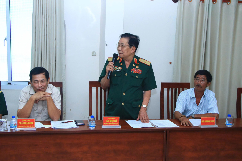 Thiếu tướng Trần Ngọc Thổ - nguyên Tham mưu trưởng Quân khu 7, thông tin thêm về quá trình công tác của Trung tướng Bùi Thanh Vân