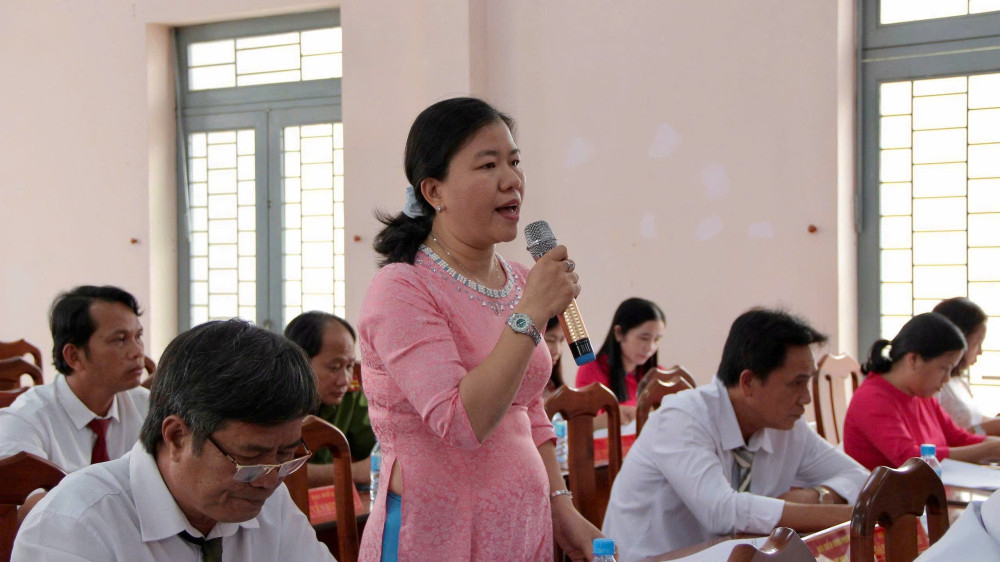 Đại biểu phát biểu tại kỳ họp