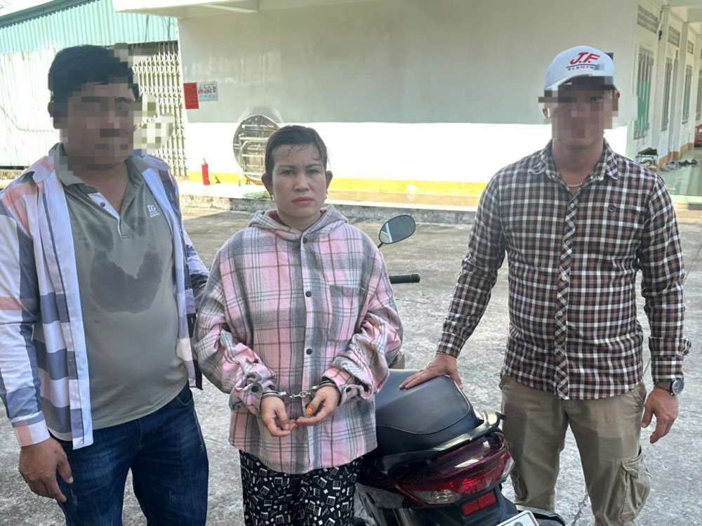 Đối tượng Nguyễn Thị Hồng Thắm bị bắt giữ