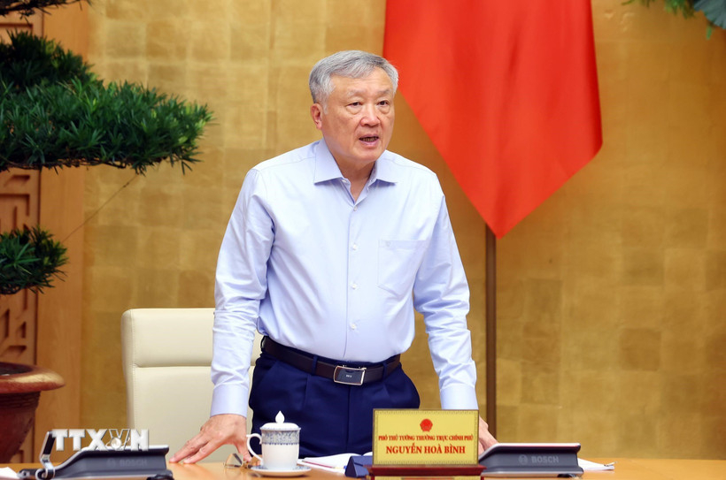 Phó Thủ tướng Thường trực Nguyễn Hòa Bình phát biểu. (Ảnh: Phạm Kiên/TTXVN)
