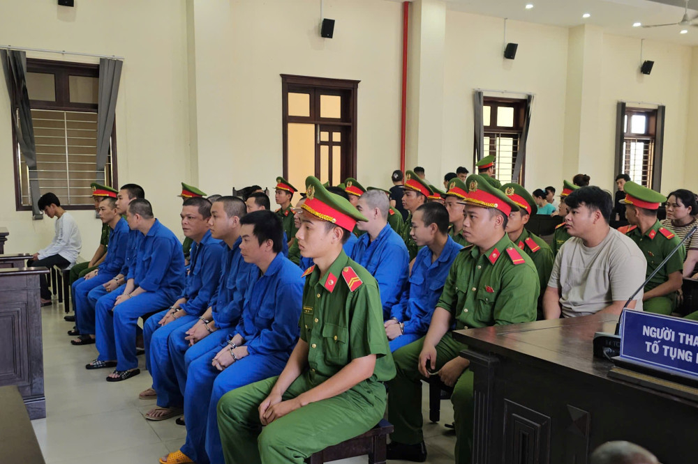 Các bị cáo tại phiên tòa xét xử