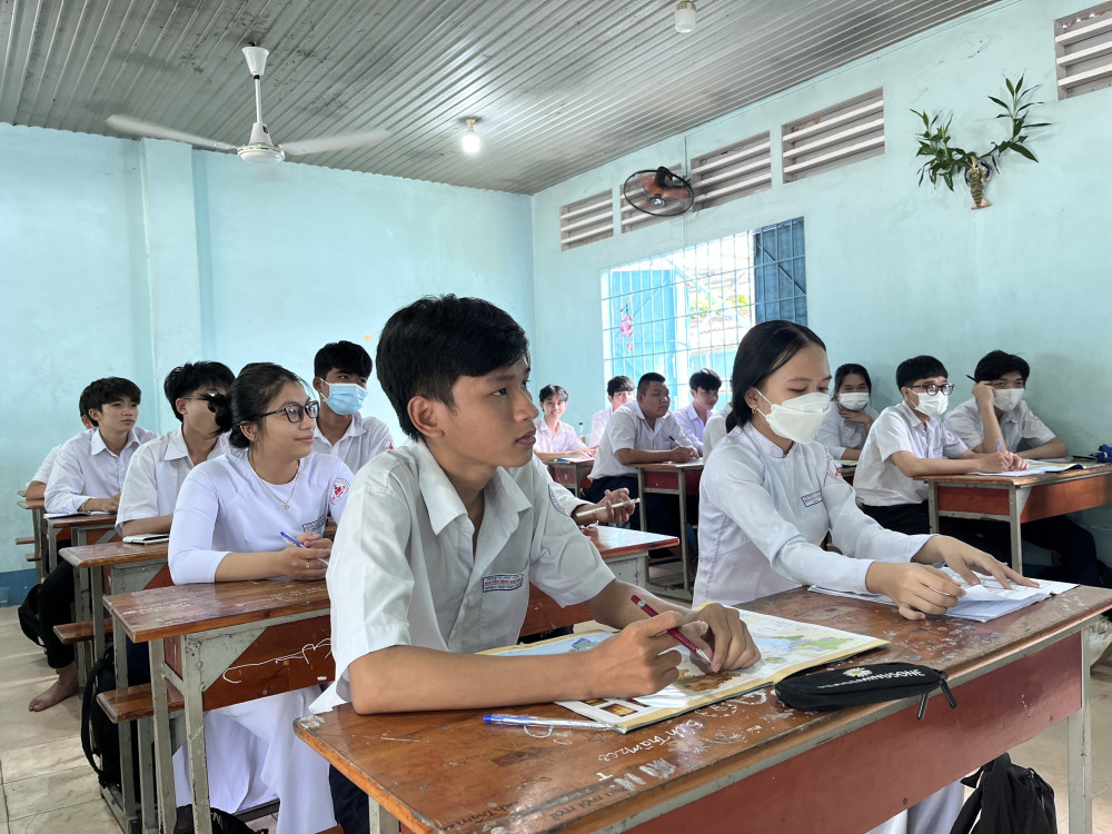 Một giờ học tại Trường Tiểu học, THCS, THPT Nguyễn Bỉnh Khiêm