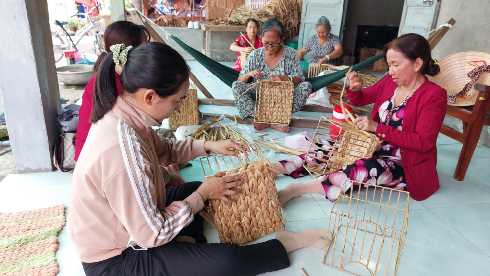Nông thôn mới ở xã Vĩnh Châu góp phần phát triển kinh tế hộ gia đình, giải bài toán lao động nhàn rỗi ở địa phương