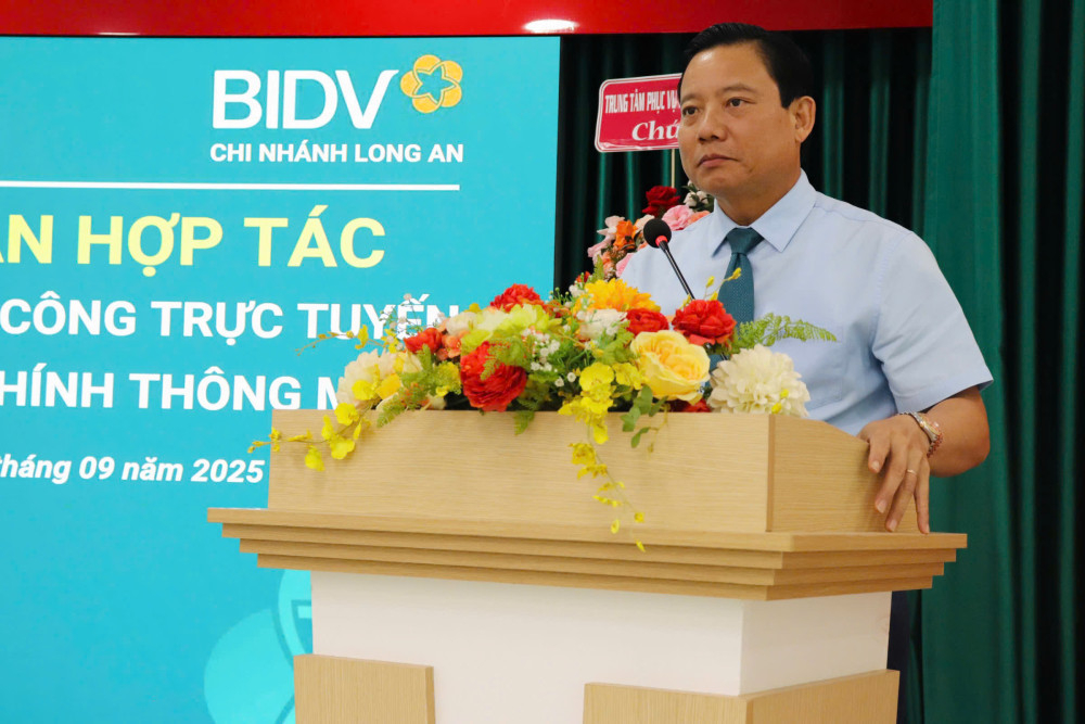 Phó Chủ tịch UBND tỉnh Phạm Tấn Hòa phát biểu tại buổi lễ