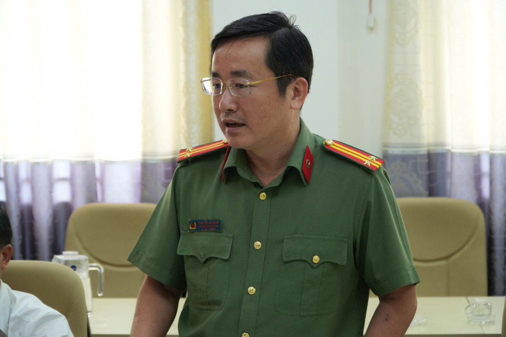 Đại diện các cơ quan tư pháp báo cáo những kết quả nổi bật sau khi tổ chức lại bộ máy