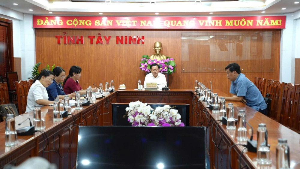 Phó Chủ tịch UBND tỉnh Huỳnh Văn Sơn chủ trì tại điểm cầu tỉnh Tây Ninh