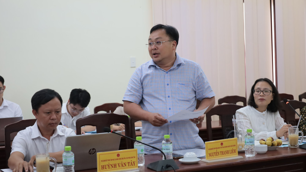 Thành viên Đoàn kiểm tra phát biểu tại buổi làm việc