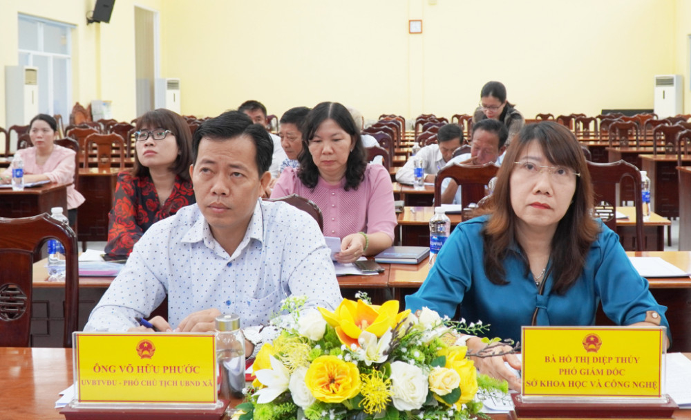 Đại biểu dự hội thảo