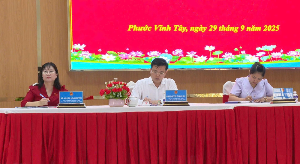 Đoàn đại biểu Quốc hội tỉnh tiếp xúc cử tri tại xã Phước Vĩnh Tây