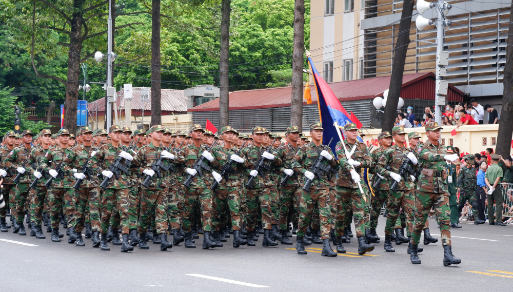Khối quân đội Campuchia tham gia diễu binh
