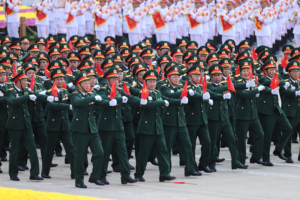 Khối cựu chiến binh tham gia diễu binh